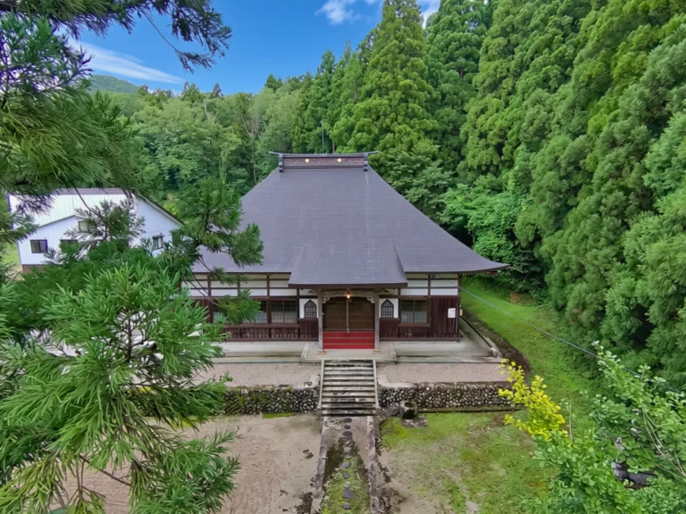 薬王寺 本堂外観