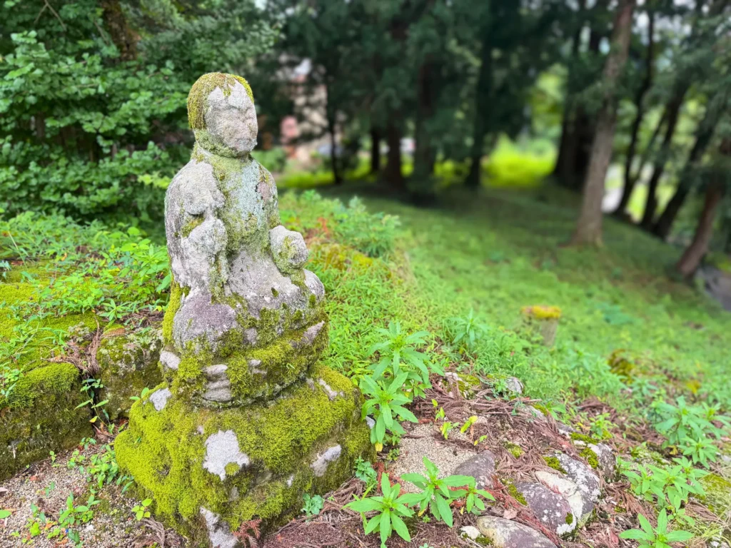 境内のお地蔵さま
